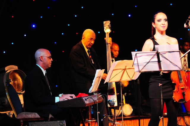 Buena Vista aslında anonim bir grup, her yıl ekibe yeni üyeler katılıyor..