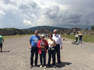 Teotihuacan - Ay ve Güneş piramitleri